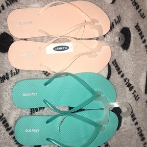 I am selling 2 pairs a old navy slippers